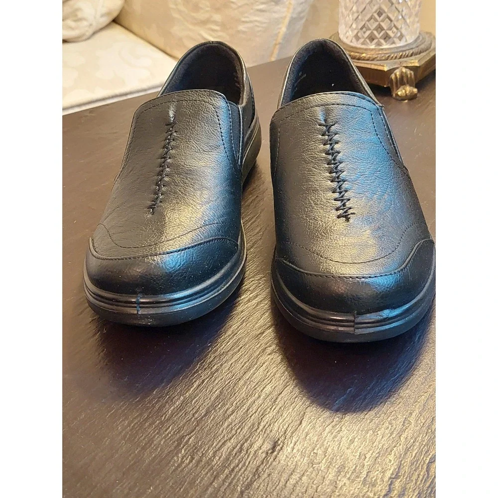 Easy Street Women's Ultimate Slip On Loafer With Stretch Black Size  7M $60 NEW!